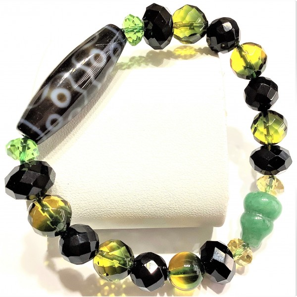 Peridot and Onyx Gemstones with Wu Lou and 10-eyed DZI Bead Lucky Charms Bracelet